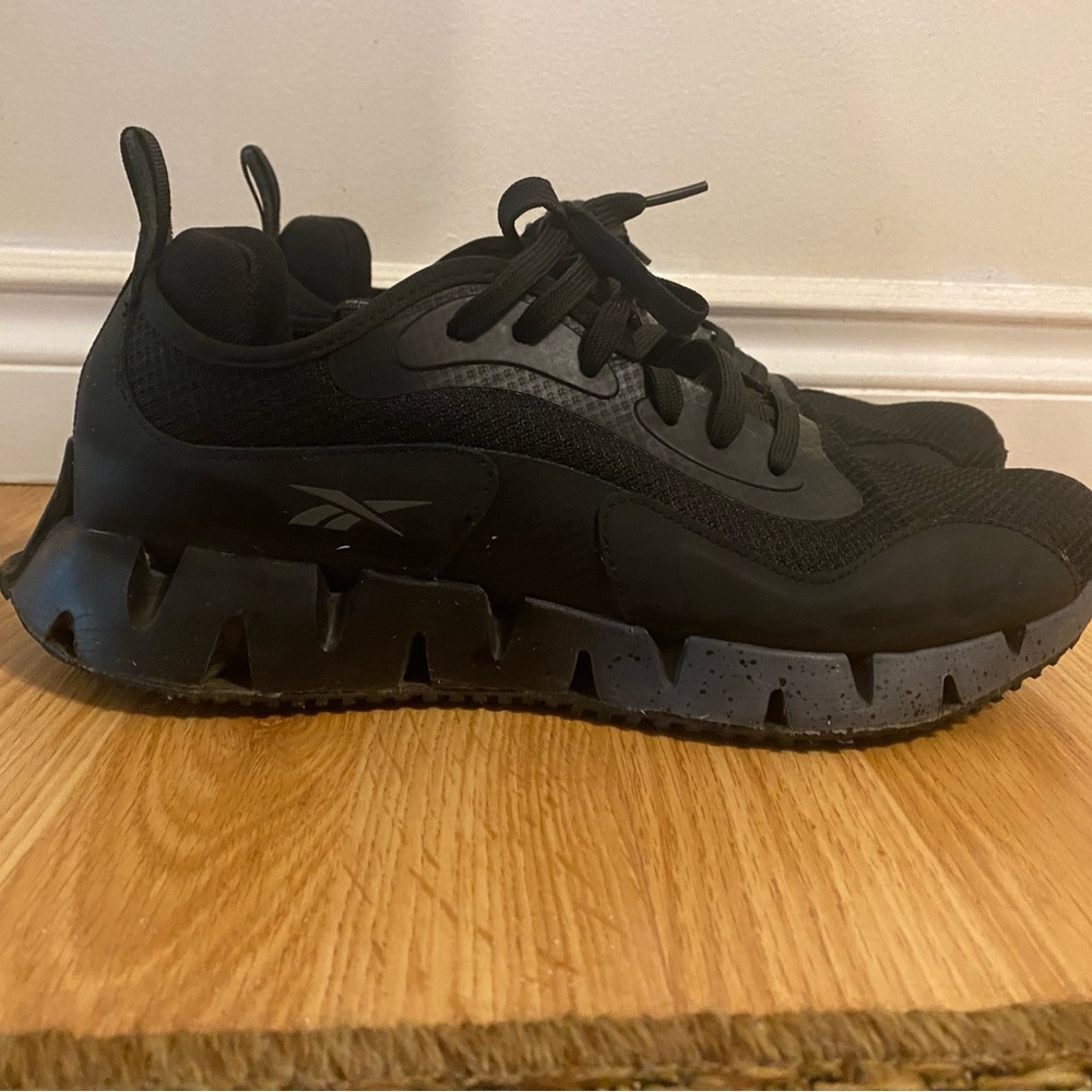 Reebok Men's Black Athletic Shoes